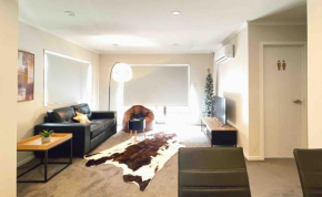 4 En-suite Rooms Town House